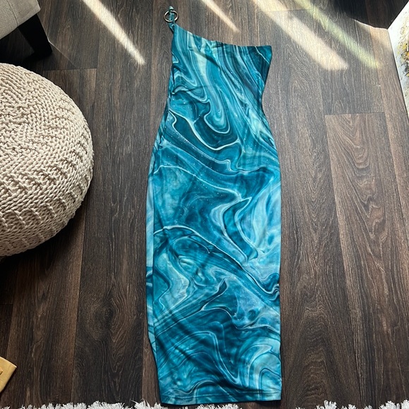 Skye Dress in Blue - Picture 4 of 11